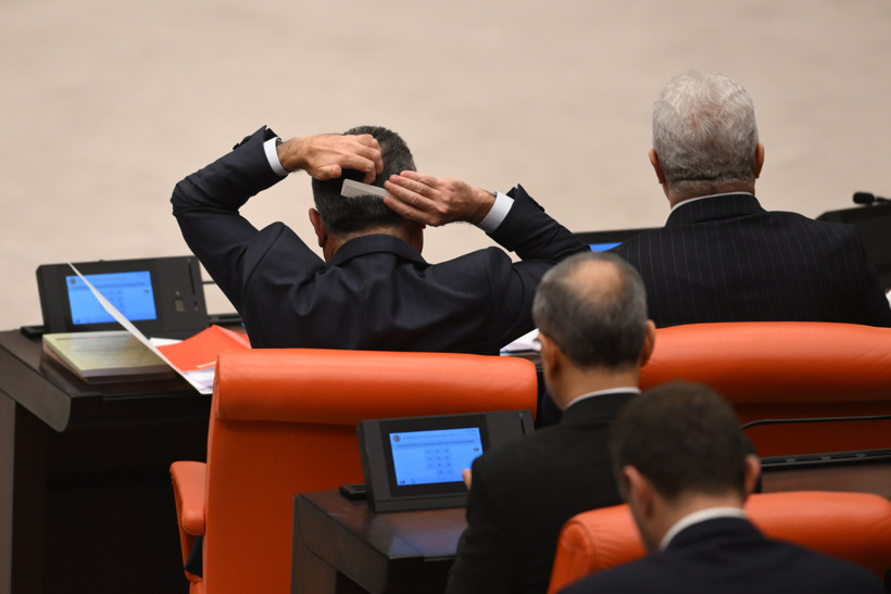 Abdullah Güler Kürsüde Konuşma Yaparken