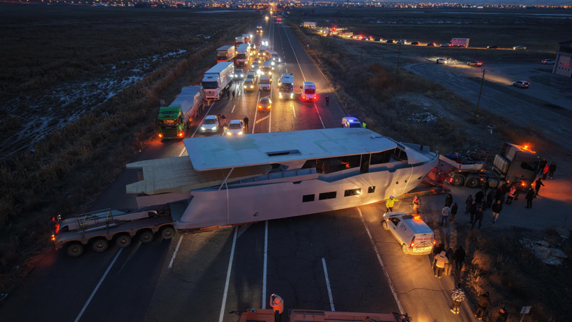 TIR ve yardım ekipleri