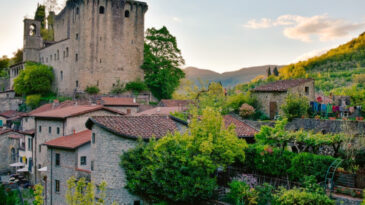 30 Yıl Sonra 20 Kişilik K&ouml;yde D&uuml;nyaya Gelen İlk Bebek