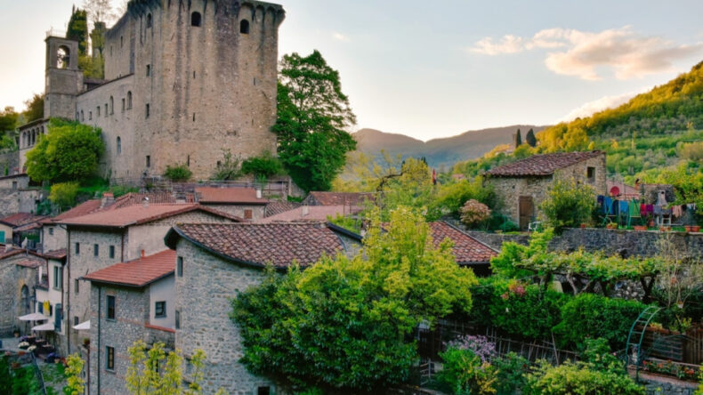 30 Yıl Sonra 20 Kişilik K&ouml;yde D&uuml;nyaya Gelen İlk Bebek