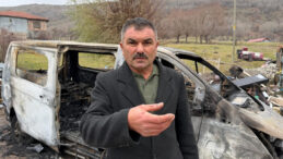 4 aracı yakılan muhtar: Eve sı&ccedil;rasaydı facia olacaktı