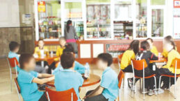 5 Bin Anne &Ccedil;ocuğuna Yemek Yardımı İstedi