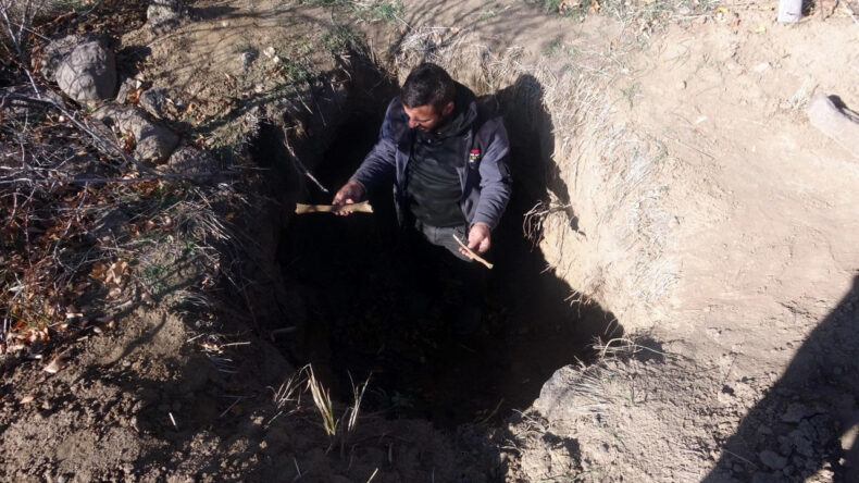 600 Yıllık Mezarlık Talan Edildi