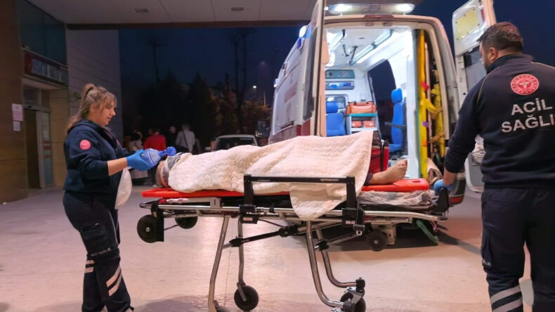 81 Yaşındaki Adam Merdivenden Düşerek Ağır Yaralandı