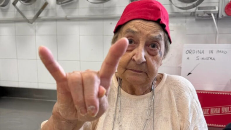 84 Yaşındaki B&uuml;y&uuml;kannenin Y&uuml;kselişi: Yılın TikToker'ı Se&ccedil;ildi