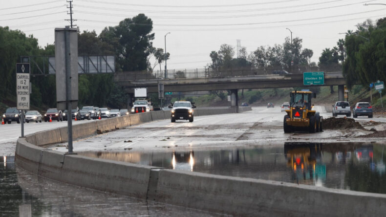 ABD'de Fırtına Alarmı: Olağan&uuml;st&uuml; Hal İlan Edildi