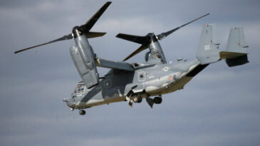 ABD'den Dikkat &Ccedil;eken Hareketlilik: Asker ve U&ccedil;ak Yığdı