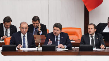 Adalet Bakanı Tun&ccedil;&rsquo;tan Demirtaş A&ccedil;ıklaması