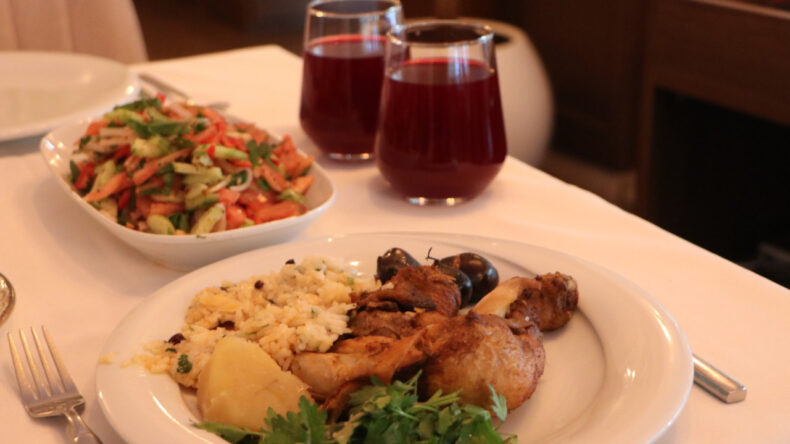 Adana'da Yılbaşı Tercihleri Değişmedi: Hindi Yerine Tavuk Dolması