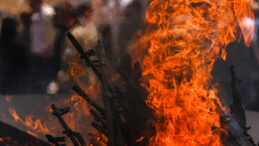 AKP, PKK'lılar i&ccedil;in 'kamu vicdanını incitmeyecek ceza indirimi' &ouml;nerisinde bulunacak