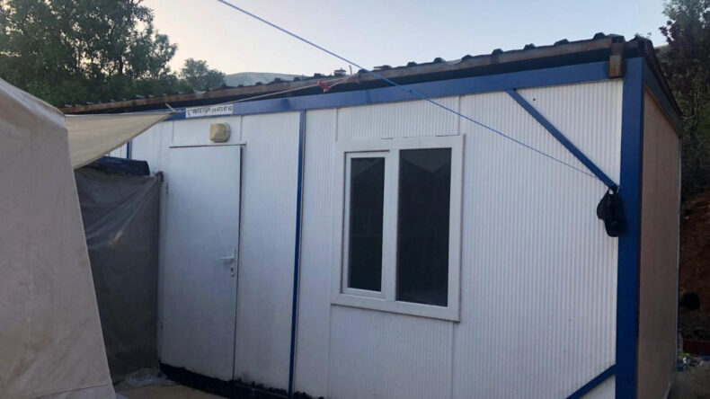 Alacak İddiasıyla İcra Takibi: İş&ccedil;i, Depremde Verilen Konteyner İ&ccedil;in Mahkemeye Başvurdu