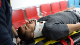 Anahtarı Evde Kaldı, Balkondan Girmeye &Ccedil;alıştı: 4 Metreden D&uuml;şt&uuml;