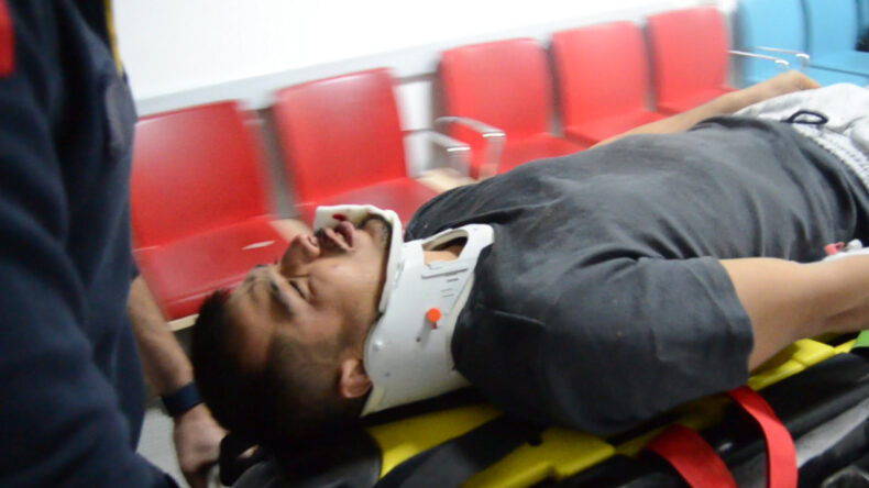 Anahtarı Evde Kaldı, Balkondan Girmeye &Ccedil;alıştı: 4 Metreden D&uuml;şt&uuml;