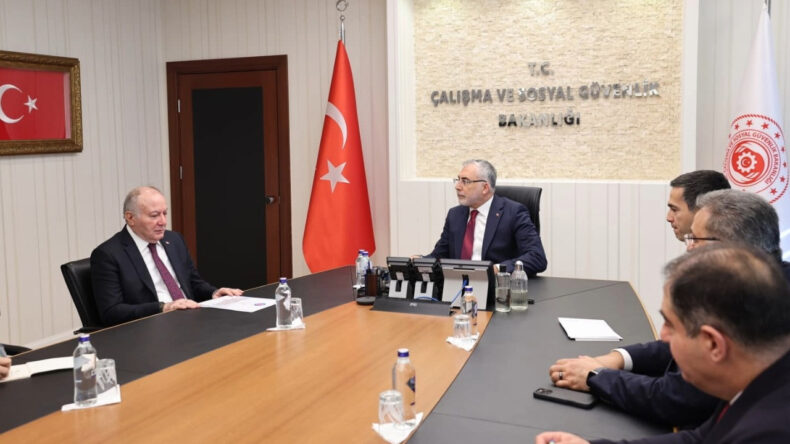 Bakan Işıkhan'dan Asgari &Uuml;cret Tespit Komisyonu s&uuml;recine ilişkin a&ccedil;ıklama