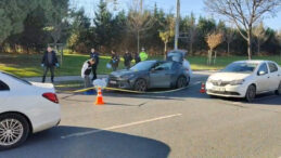 Bakırk&ouml;y'de otomobile silahlı saldırı: 1 kişi hayatını kaybetti