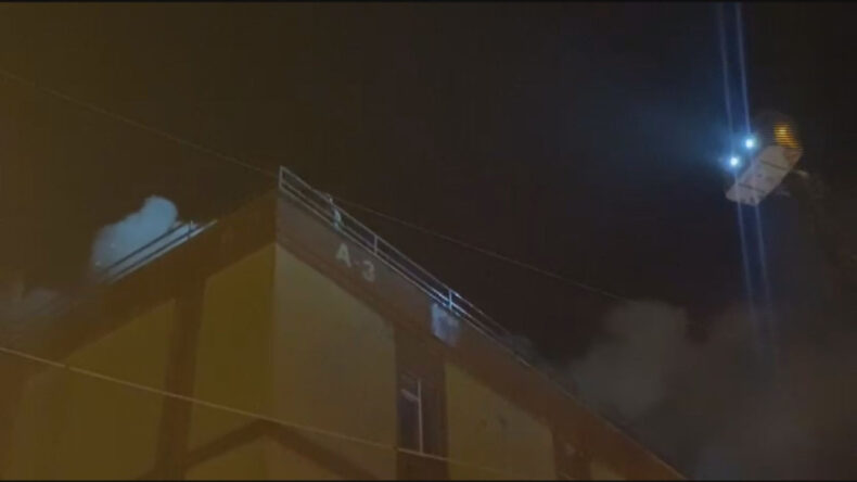 Başakşehir'de Ayakkabı İmalathanesinde Yangın!