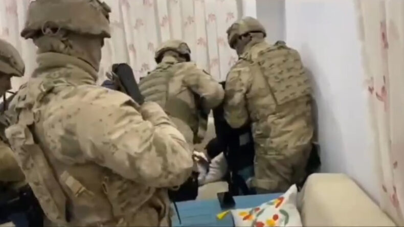 Bitlis'te Uyuşturucu Operasyonu: 5 Kişi Tutuklandı