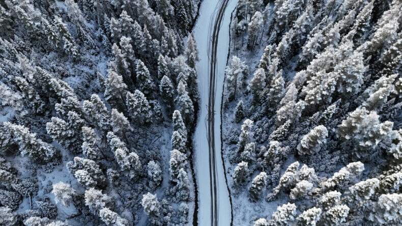 Bolu&rsquo;nun Y&uuml;ksek Kesimleri Beyaza B&uuml;r&uuml;nd&uuml;