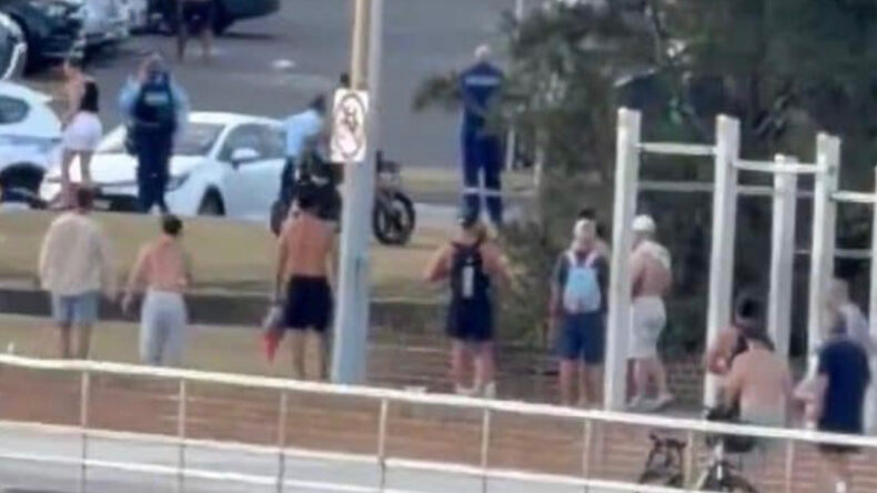 Bondi Plajı'nda Silahlı Saldırı: &Ccedil;ok Sayıda &Ouml;l&uuml; ve Yaralı