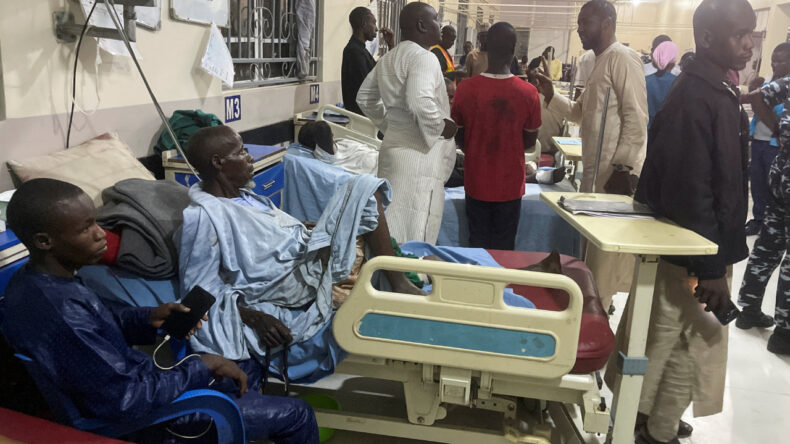 Camiye İntihar Saldırısı: 5 &Ouml;l&uuml;, 35 Yaralı