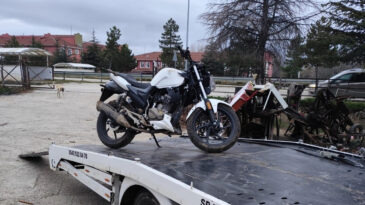 &Ccedil;ocukların motosiklet yolculuğu acı sonla bitti