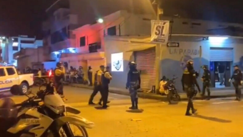 Cezaevinde &Ccedil;ıkan &Ccedil;atışmada &Ccedil;ok Sayıda Mahkum Hayatını Kaybetti