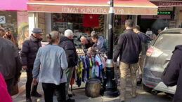 CHP Binasına Taşlı Saldırı: G&ouml;zaltına Alındı