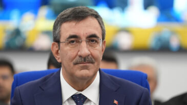Cumhurbaşkanı Yardımcısı Yılmaz'dan Asgari &Uuml;cret A&ccedil;ıklaması