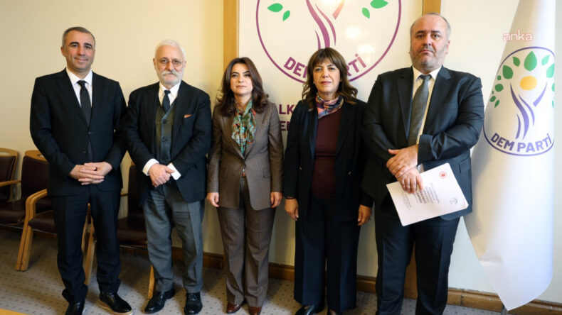 DEM Parti 99 Sayfalık Raporu TBMM Başkanlığı'na Teslim Etti