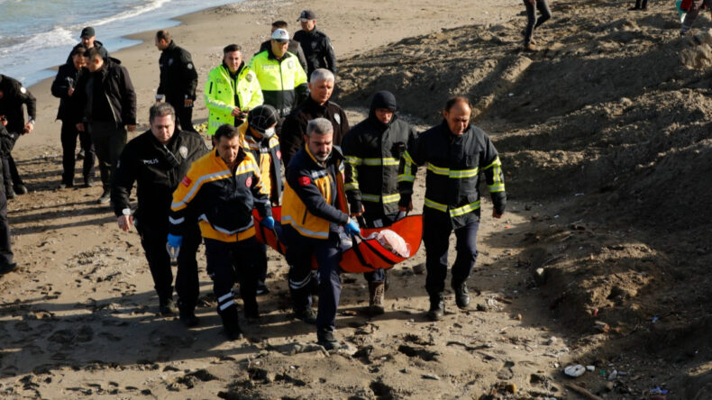 Denize Düşen Kişinin Cansız Bedenine Ulaşıldı