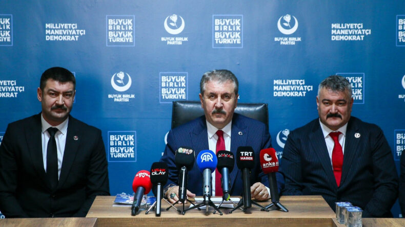 Destici: PKK&rsquo;lı Olup da Su&ccedil;a Karışmamak M&uuml;mk&uuml;n Değil