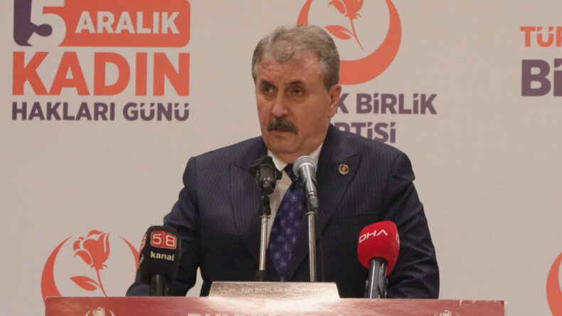 Destici: Türkiye’de Kadın Üniversiteleri Kurulmalı