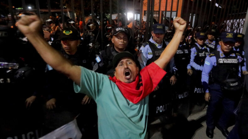 Devlet Başkanı'ndan Trump'a Su&ccedil;lama: Se&ccedil;im Sonu&ccedil;larına M&uuml;dahale Etti