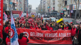 DİSK, Ankara'ya Y&uuml;r&uuml;y&uuml;şe &Ccedil;ıkıyor