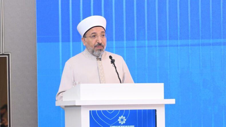 Diyanet'ten Yılbaşı Hutbesi: Sokaklar S&uuml;slenmesin, Piyango Oynanmasın