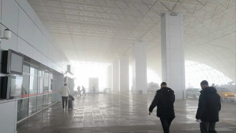 Diyarbakır'da Ulaşım Aksamaları: T&uuml;m U&ccedil;uşlar İptal Edildi