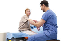 Doktor lisanslarını ihaleyle satma uygulaması başlıyor