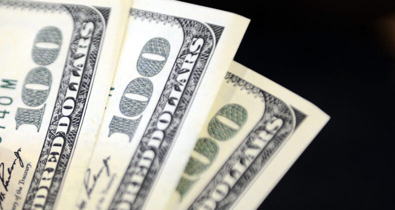 Dolar/TL 42,73 seviyesinde