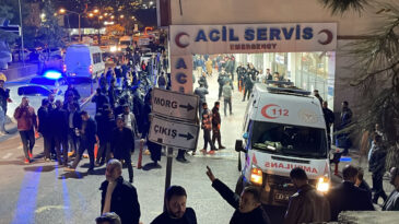 D&uuml;ğ&uuml;n &Ccedil;ıkışında Silahlar Patladı