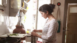 D&uuml;nyanın En B&uuml;y&uuml;k Sosyal Deneylerinden Biri: Milyonlarca Kadına Ev İşi &Ouml;demesi