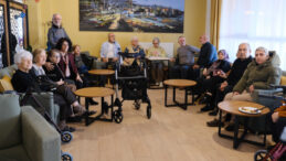 Emekli, &Ouml;zg&uuml;r Y&uuml;reğinde G&ouml;&ccedil;ebe: Yeni Barınakları Belediyelere Y&ouml;neldi