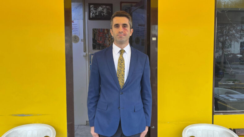 En iyi okullara gitti, g&uuml;zel bir işi vardı, insanları tanımak i&ccedil;in taksiciliğe başladı