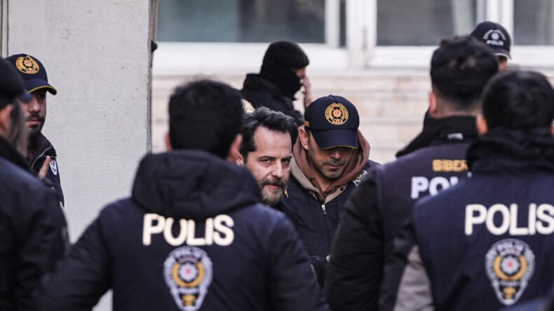 Erden Timur Tutuklandı