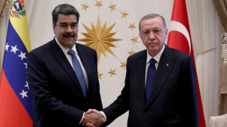 Erdoğan, Maduro ile G&ouml;r&uuml;şt&uuml;