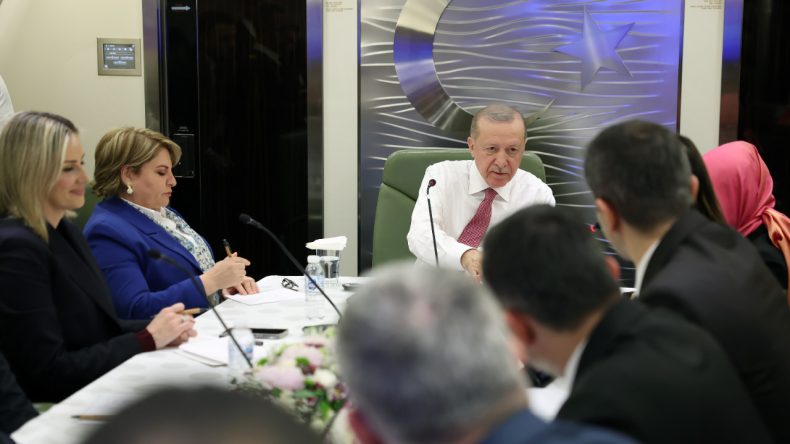 Erdoğan Tepkisini Gizleyemedi: Milyonlarca TL Alıyorlar, Nasıl Bu İşi Yaparlar?