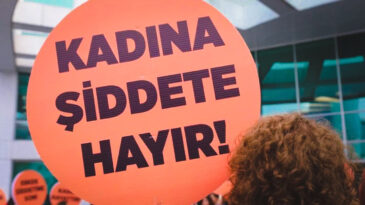 Eşini D&ouml;verek Kaza S&uuml;s&uuml; Vermeye &Ccedil;alıştı: Tutuklandı
