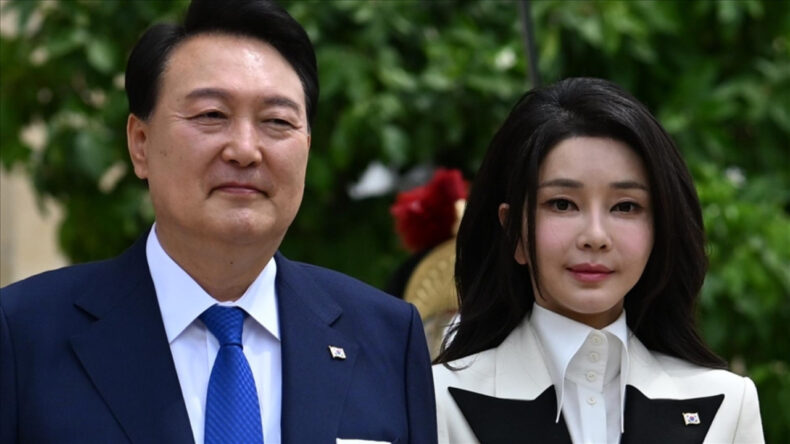 Eski First Lady'ye 'hediye karşılığı devlet işlerine m&uuml;dahale' su&ccedil;laması