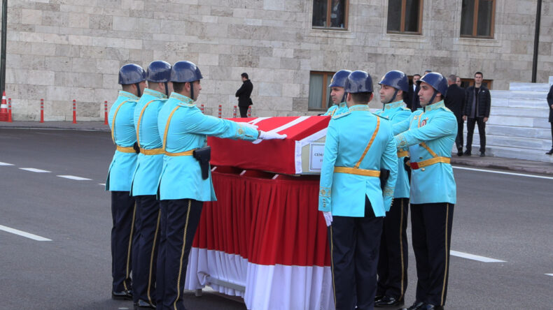 Eski Milletvekili Cemal &Ouml;zt&uuml;rk İ&ccedil;in TBMM'de Anma T&ouml;reni