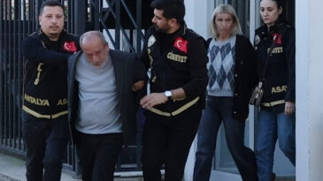 Evde Bulunan Cenaze &Uuml;zerine Kızı ve Sevgilisi G&ouml;zaltına Alındı