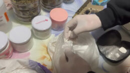 Evde Uyuşturucu Operasyonu: 10 Milyonluk Ele Ge&ccedil;irildi